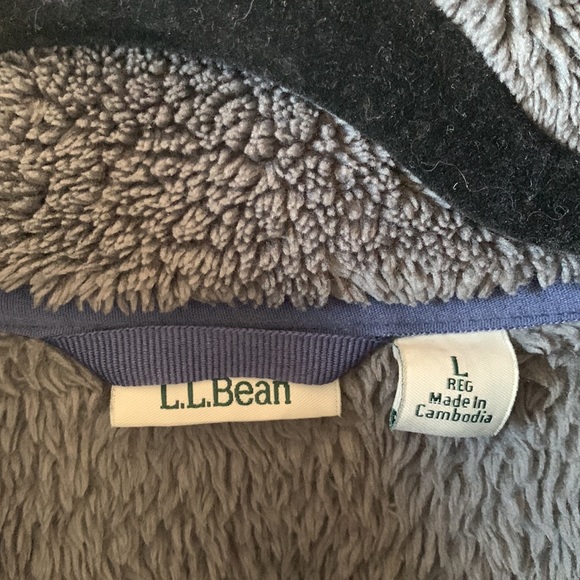 L.L. Bean fleece zip jacket, size large - Picture 3 of 11